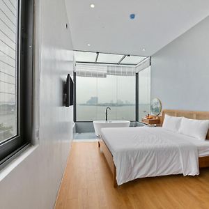 Lakeview Residence Hotel